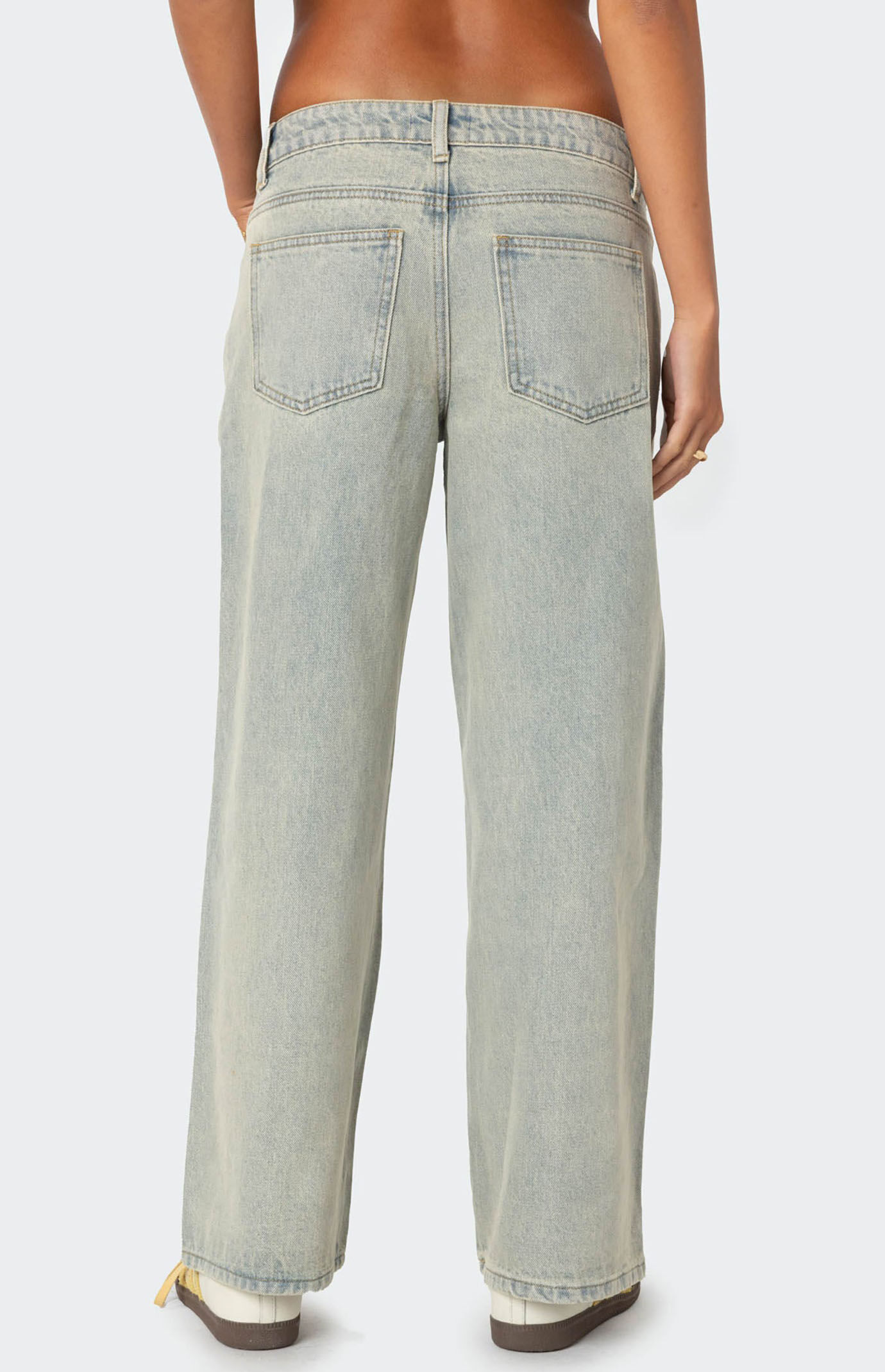 Edikted Petite Magda Low Rise Acid Wash Jeans