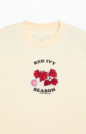 Cubs Red Ivy Season T-Shirt image number 2
