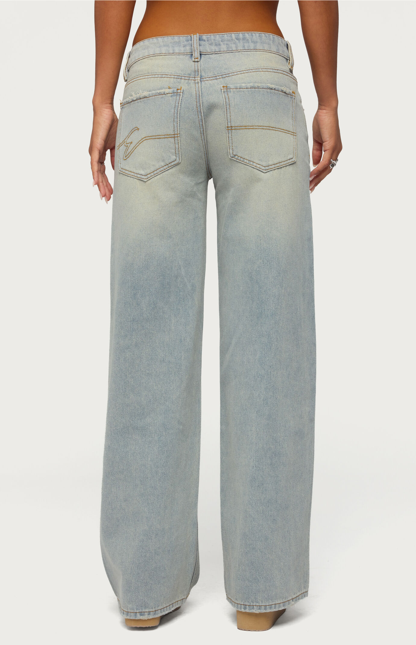 Edikted Quintie Mid Rise Straight Leg Jeans