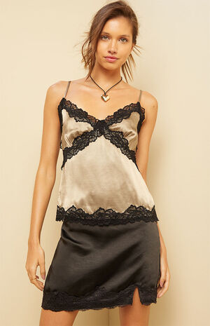 Dreamy Lace Trim Cami Top image number 2