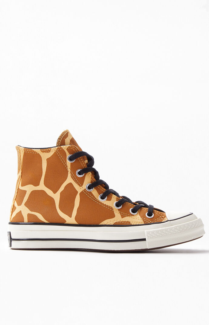 giraffe converse shoes