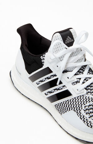 Ultraboost 1.0 Shoes image number 6
