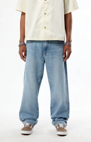Logan Relaxed Straight Jeans Light Blue image number 2