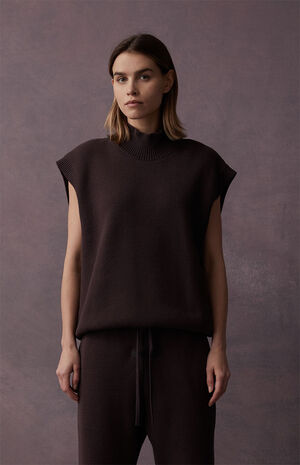 Women's Plum Mock Neck Vest image number 2