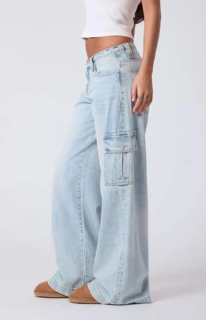 Sloane Low Rise Ultra Baggy Jeans Cargo Light Blue image number 3