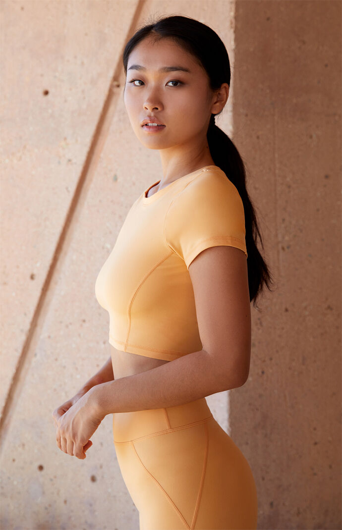 Fitted Active Top