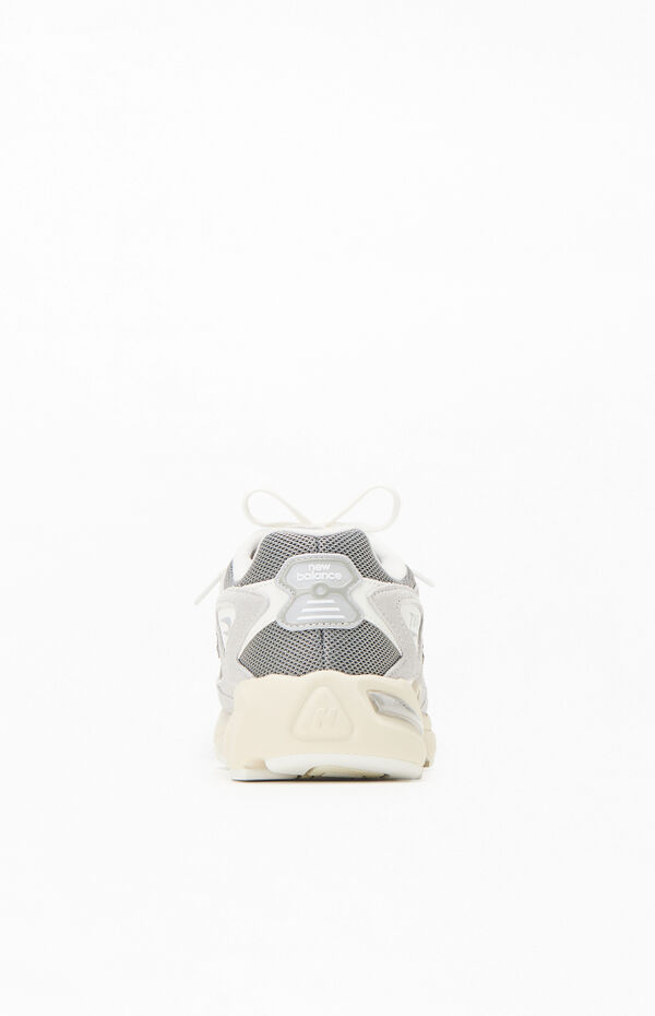 New Balance Gray 725V1 Shoes