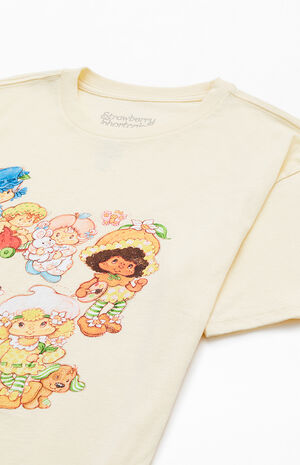 Kids Strawberry Shortcake Group T-Shirt image number 2