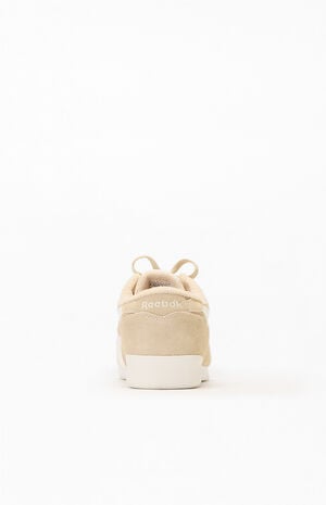 Women's Tan Freestyle Lo Sneakers image number 3
