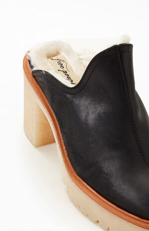 Women's James Cozy Mules Women's James Cozy Mules image number null