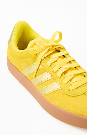 Women's Yellow VL Court 3.0 Low Sneakers image number 6