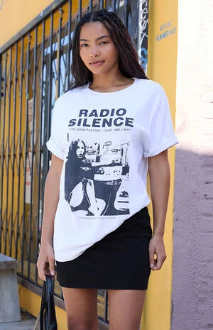 Penelope Radio Silence Oversized T-Shirt image number 1