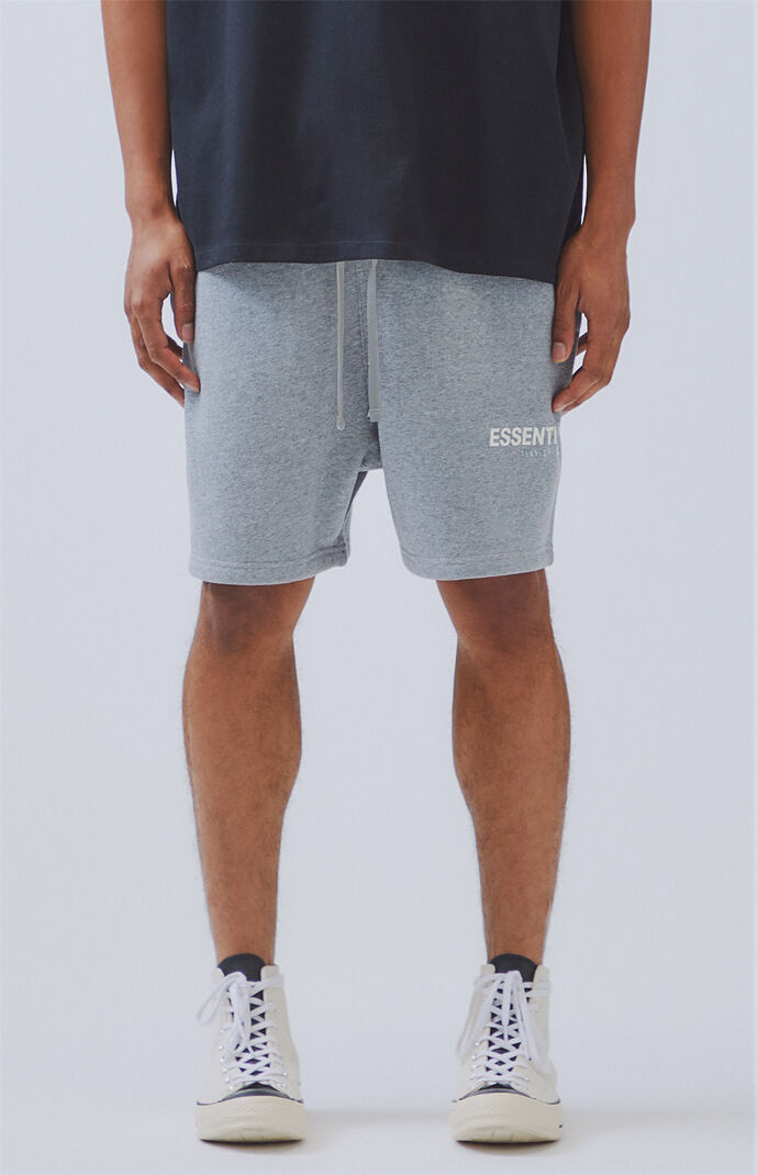 Essentials Graphic Sweat Shorts 2024 www.hockeyplayer .ar