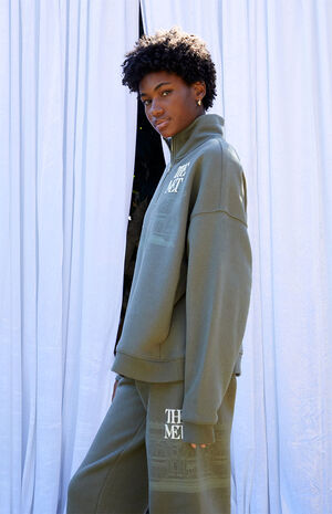 x PacSun Museum Half Zip Sweatshirt image number 4