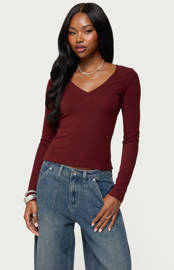 Edikted Larna V Neck Ribbed T-Shirt