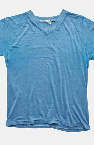 '80s Graver Picnic V-Neck Graphic T-Shirt image number 2