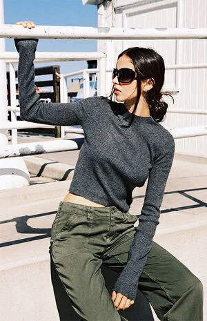 Gray Mock Neck Long Sleeve Top image number 1