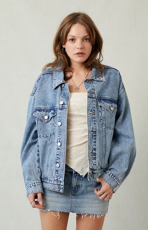 Light Indigo Relaxed Denim Trucker Jacket image number 3