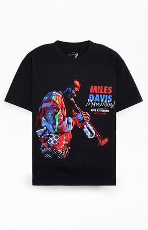 Miles Davis Colorful T-Shirt image number 1