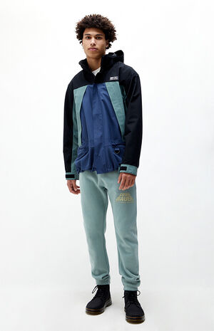 x Eddie Bauer Rain Jacket image number 4