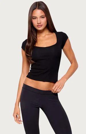 Chari Ribbed Scoop Neck T-Shirt image number 1