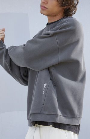 Vintage Wash Comfort Crew Neck Sweatshirt image number 3