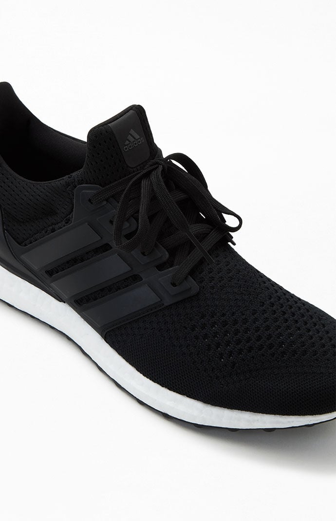 Ultra boost cheap 18 black