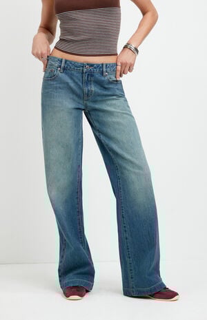 Casey Low Rise Baggy Jeans Medium Blue Washed image number 2