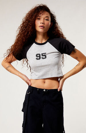 95 Varsity Raglan T-Shirt image number 3