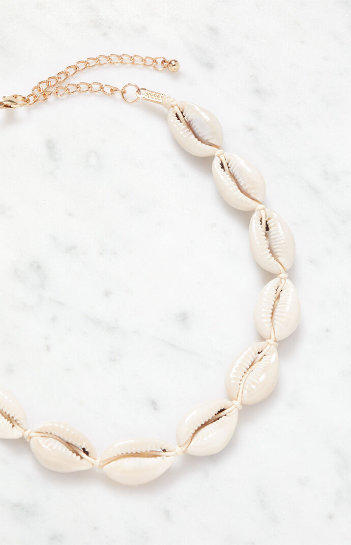 La Hearts Puka Shell Necklace Pacsun