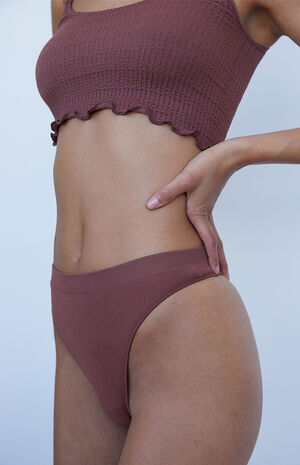 Clean Edge Thong image number 2