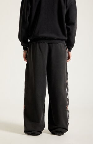 Black Flame Star Fleece Baggy Sweatpants image number 5