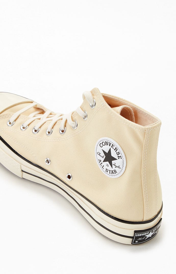 Converse top pale yellow