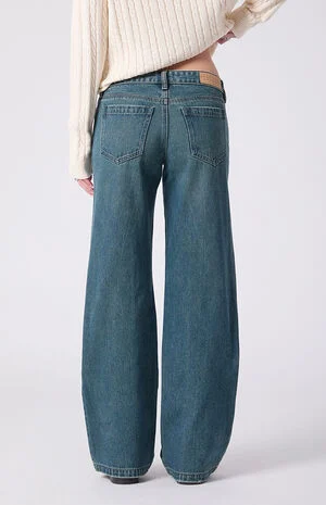 Zoe Low Rise Girlfriend Jeans Tinted Dark Blue image number 4