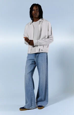 Bennet Baggy Flare Jeans Light Blue image number 1