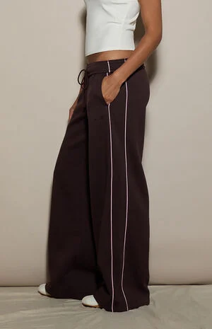 Brown Contrast Piping Ultra Soft Fleece Baggy Sweatpants image number 2