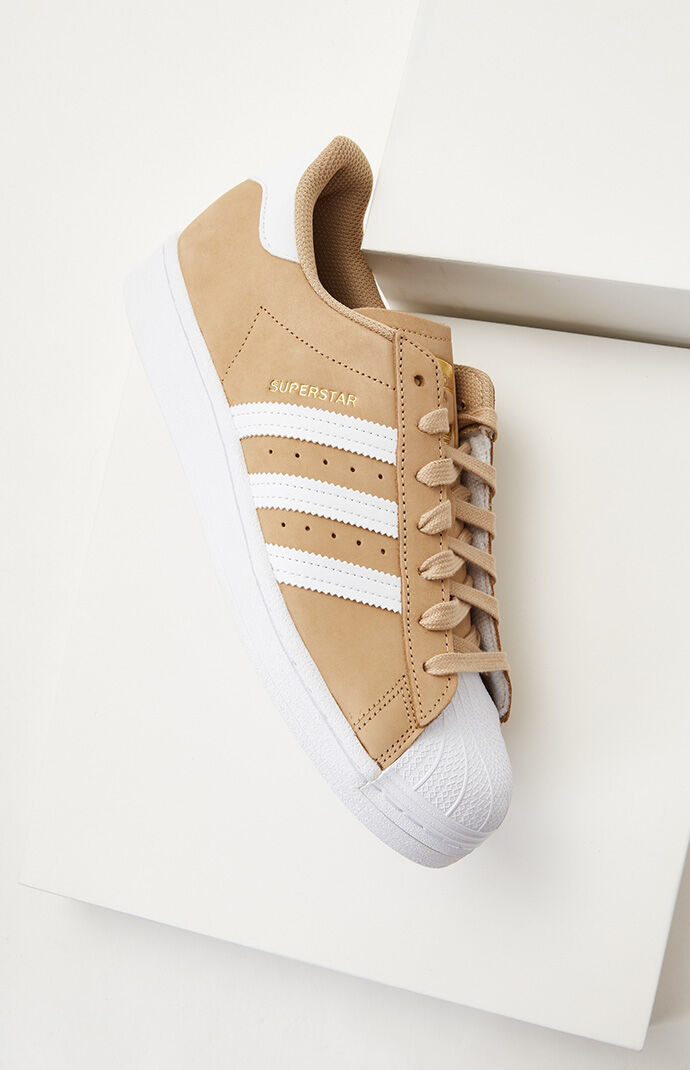 Superstar slip clearance on Marron homme