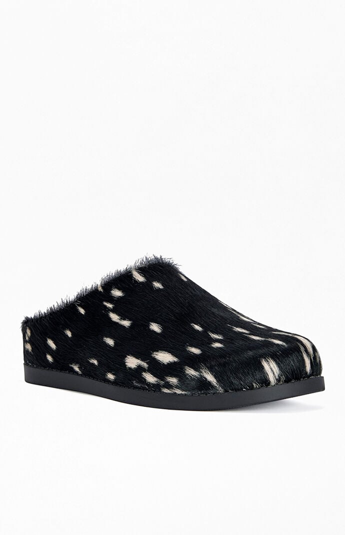 AZALEA WANG Women's Ramses Deer Leather Slip-On Flats