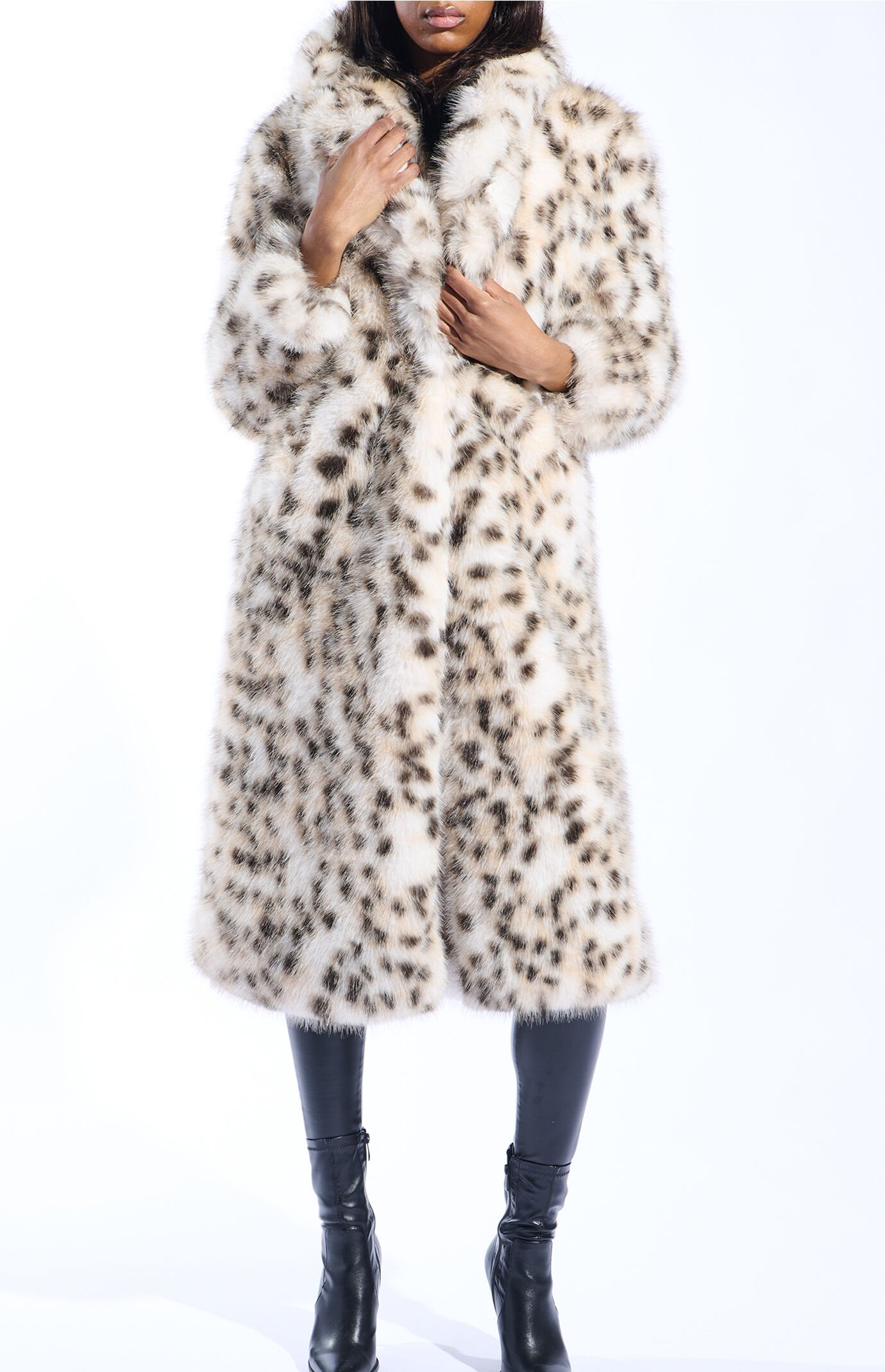 AZALEA WANG Pepper Snow Leopard Faux Fur Coat