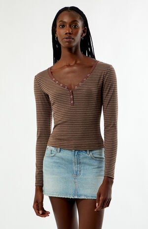 Poppy Striped V-Neck Button Up Long Sleeve Top image number 2