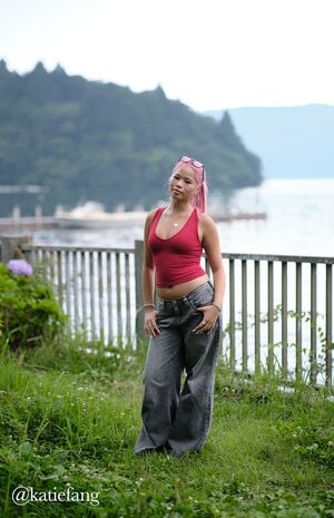 Sloane Low Rise Ultra Baggy Jeans Gray Tinted image number 2
