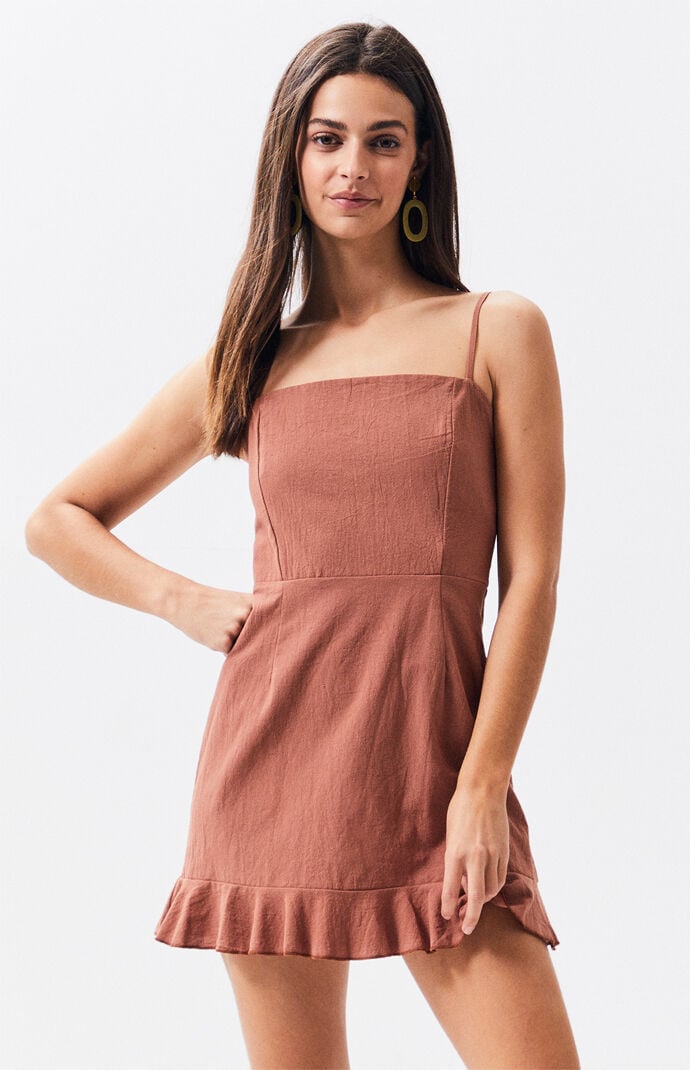 La hearts ruffle hot sale linen mini dress