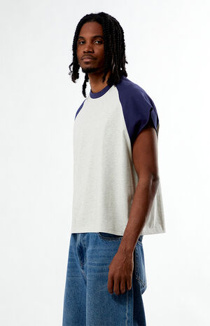 Cropped Raglan T-Shirt image number 3