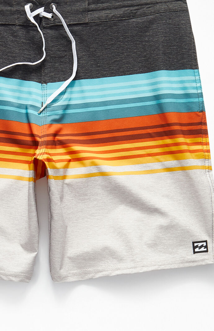 Multi Spinner LT 19" Swim Trunks