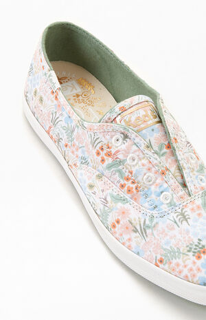 Women's Chillax Meadow Sneakers image number 6