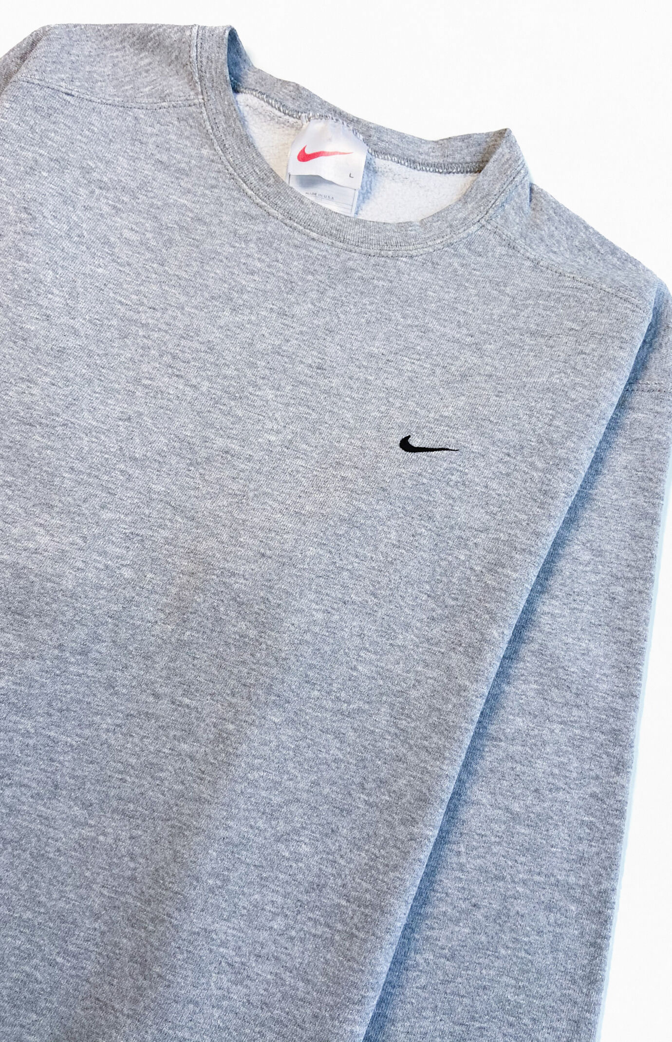 olive grey nike sweatshirt