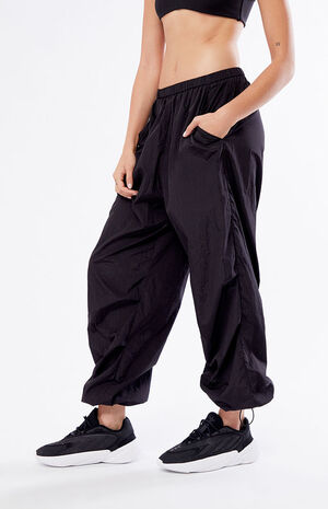 Ruched Shine Baggy Pants image number 3