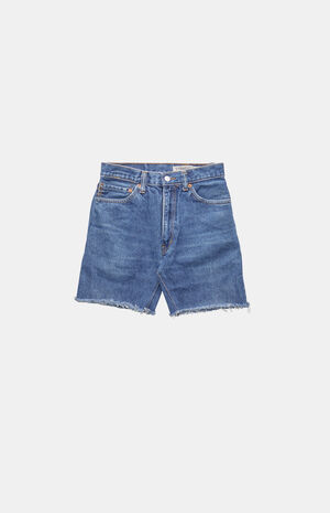 2000s Levi's Denim Shorts image number 2