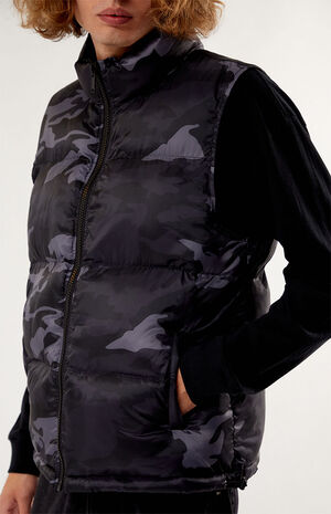 Black Camo Puffer Vest image number 2