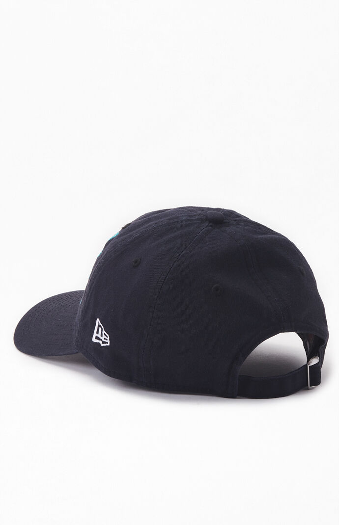 NY Yankees Statue Strapback Dad Hat